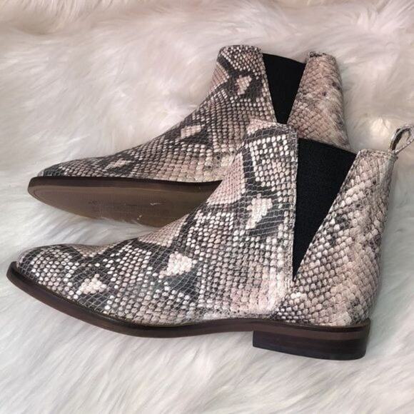 Lucky brand Haylia Snakeskin booties size 7.5 - Picture 2 of 8